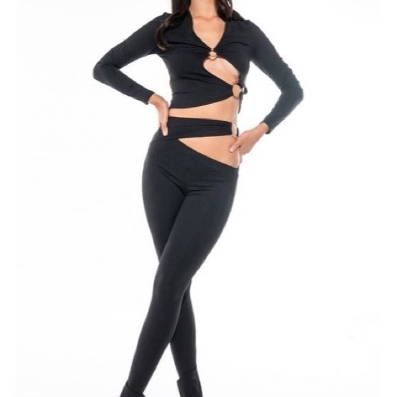 BESAME LONG SLEEVE TOP (BLACK) - Picture 4 of 12